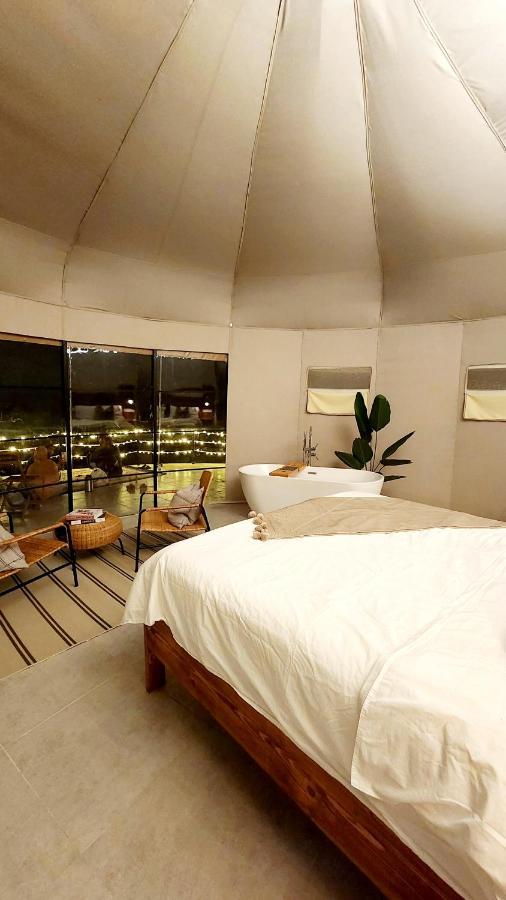 Starry Domes Desert Camp Badīyah Εξωτερικό φωτογραφία